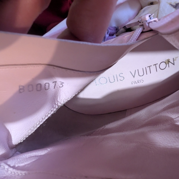 Louis Vuitton Glossy Pink Heeled Boots - Picture 6 of 16